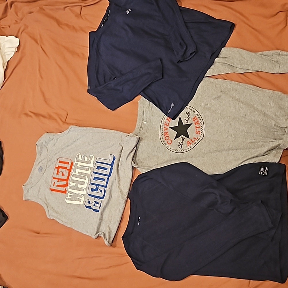 4 shirts, size L